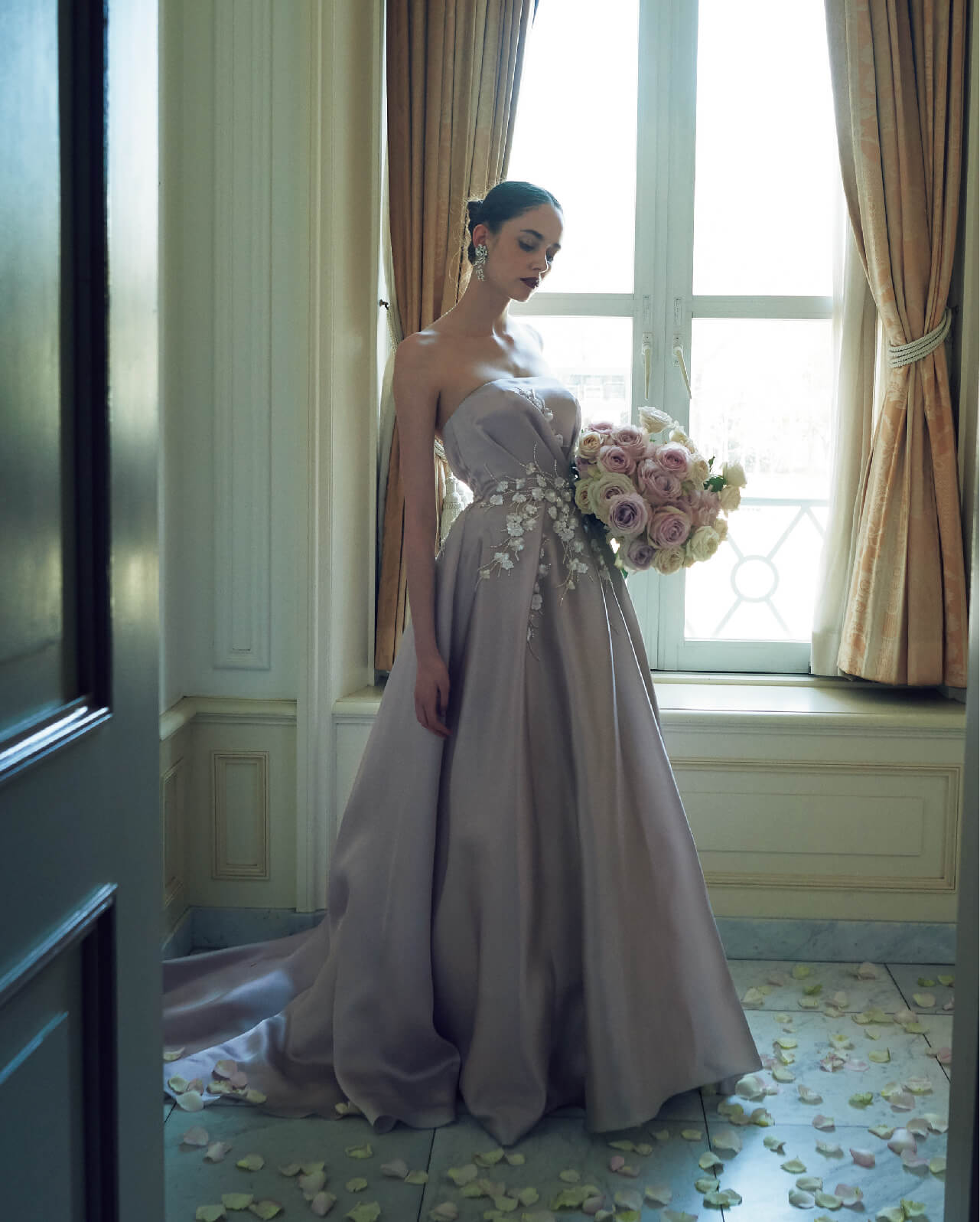 DRESS:04-12045 / EARRINGS:07-8816