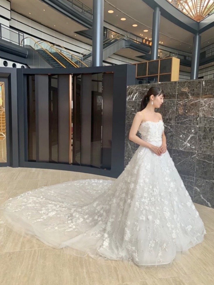 JUNO wedding dress bride bridal color Antonio Riva VERA WANG TREAT ジュノ　ドレス　ウエディング　ウェディング　カラードレス　アントニオ　リーヴァ　ヴェラ　MARCHESA　マルケーザ　マルケッサ