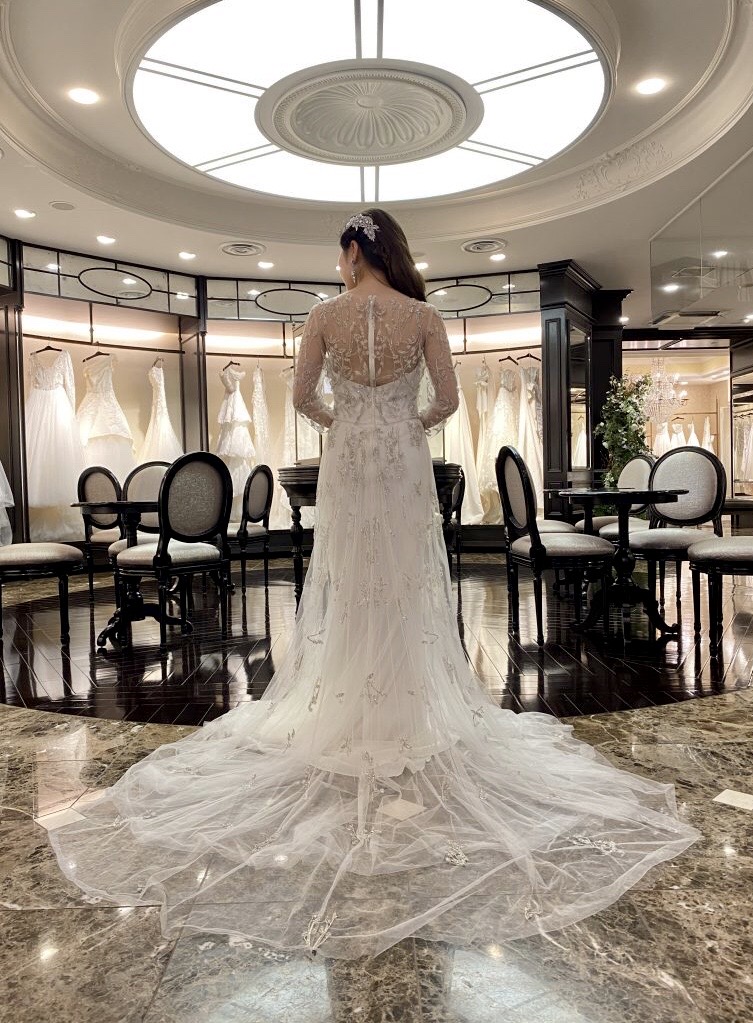 JUNO wedding dress bride bridal color Antonio Riva VERA WANG TREAT ジュノ　ドレス　ウエディング　ウェディング　カラードレス　アントニオ　リーヴァ　ヴェラ　KENNETH POOL ケネス　プール