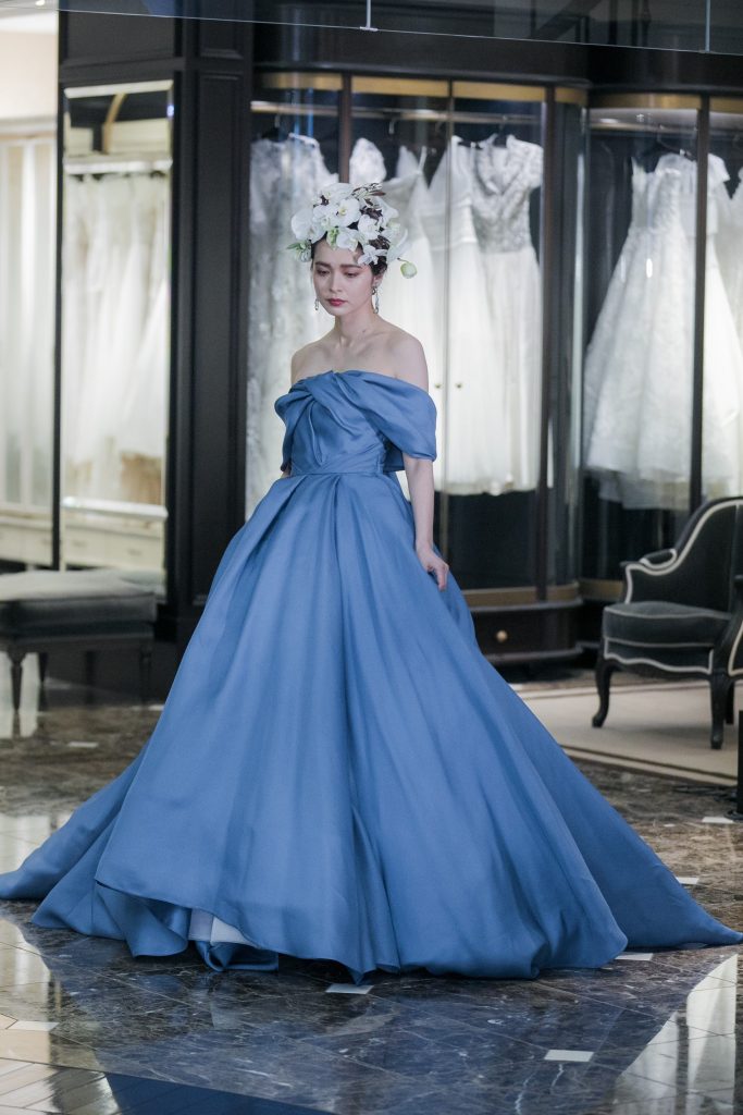 JUNO wedding dress bride bridal color Antonio Riva VERA WANG TREAT ジュノ　ドレス　ウエディング　ウェディング　カラードレス　アントニオ　リーヴァ　ヴェラ