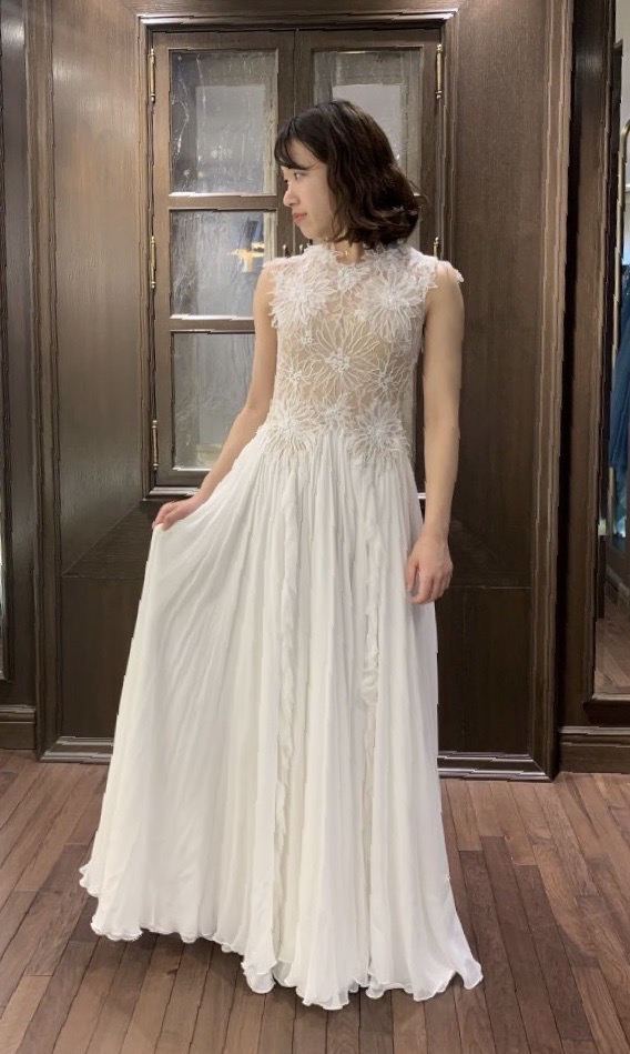 JUNO wedding dress bride bridal color Antonio Riva VERA WANG TREAT ジュノ　ドレス　ウエディング　ウェディング　カラードレス　アントニオ　リーヴァ　ヴェラ　DANA HAREL ダナ　ハレル