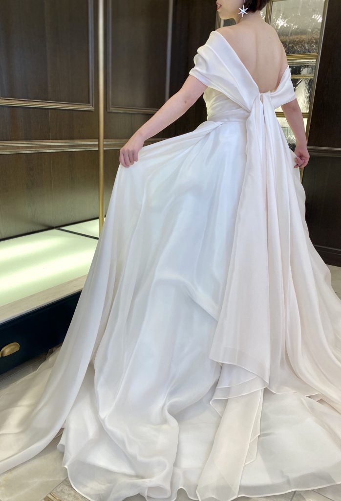 JUNO wedding dress bride bridal color Antonio Riva VERA WANG TREAT ジュノ　ドレス　ウエディング　ウェディング　カラードレス　アントニオ　リーヴァ　ヴェラ　アントニオ　リーヴァ