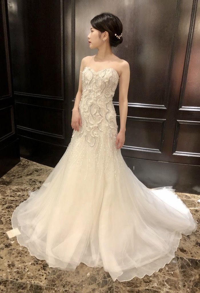 JUNO wedding dress bride bridal color Antonio Riva VERA WANG TREAT ジュノ　ドレス　ウエディング　ウェディング　カラードレス　アントニオ　リーヴァ　ヴェラ　アントニオ　リーヴァ　KENNETH POOL ケネス　プール