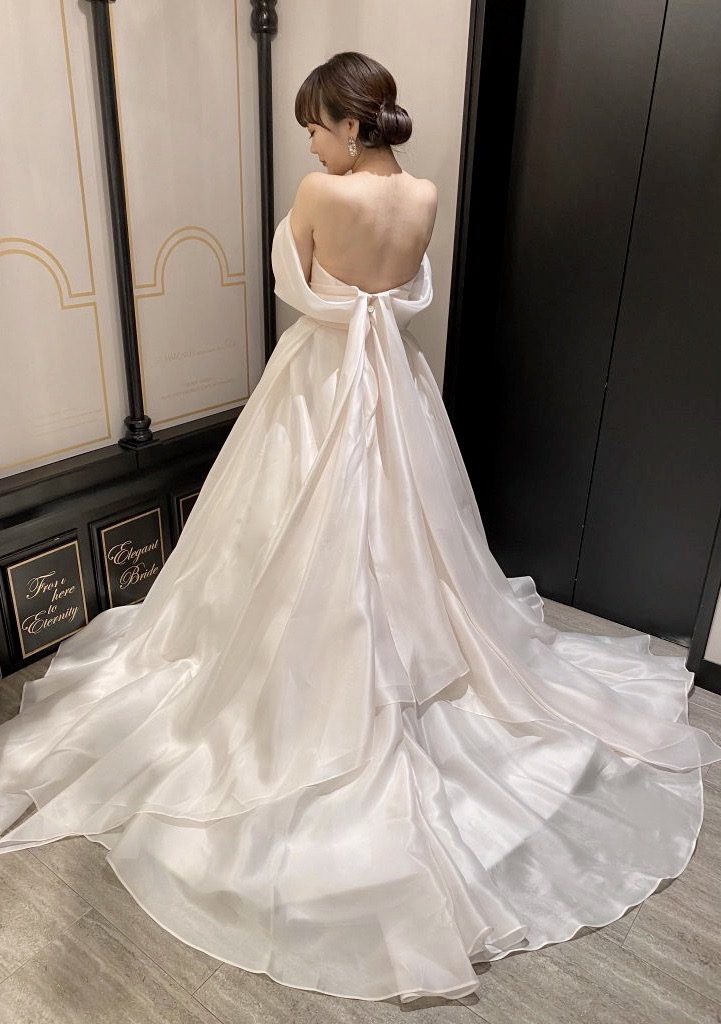 JUNO　ジュノ　ウエディング　ドレス　ウェディング　Wedding dress Antonio Riva アントニオ　リーヴァ