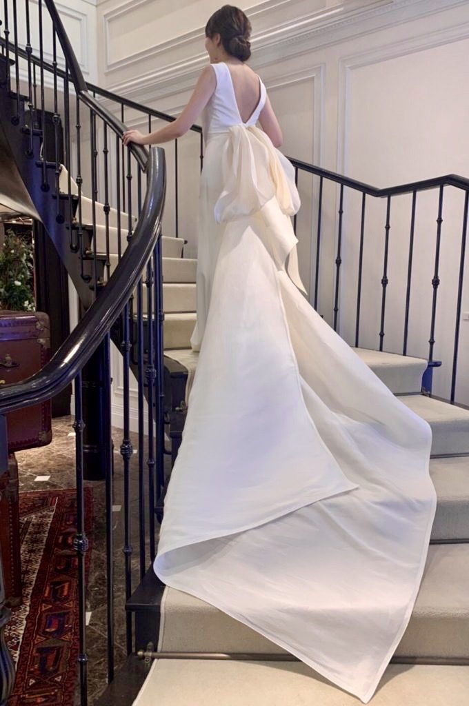 JUNO　ジュノ　ウエディング　ドレス　ウェディング　Wedding dress Antonio Riva　アントニオ　リーヴァ