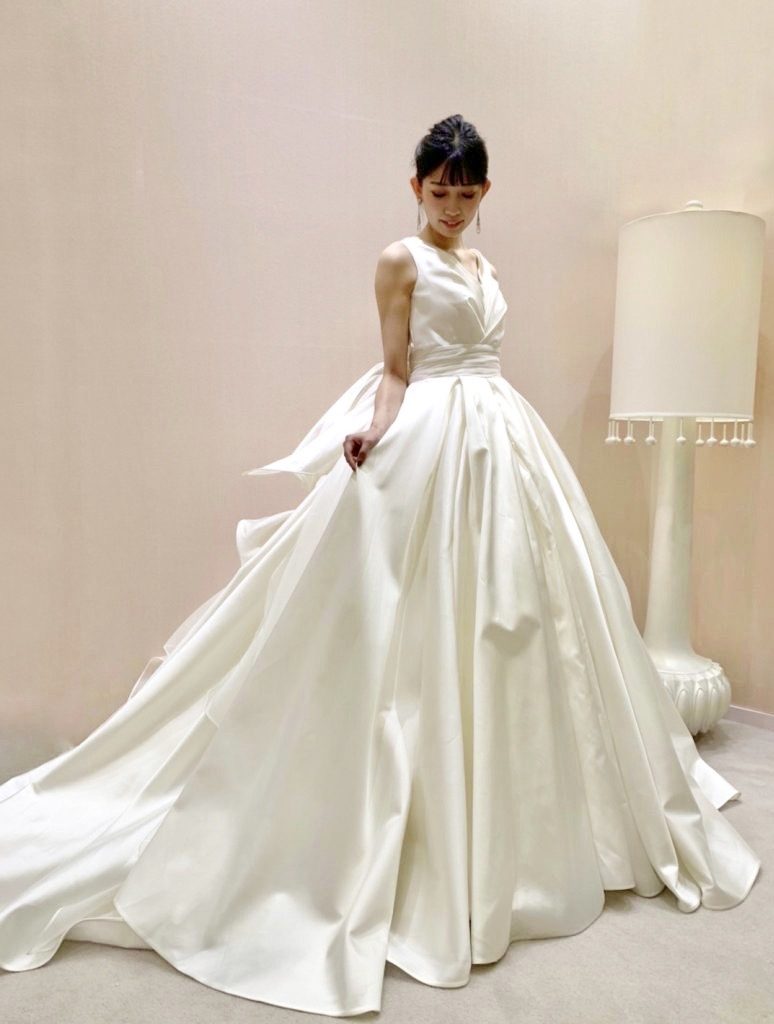 JUNO　ジュノ　ウエディング　ドレス　ウェディング　Wedding dress Antonio Riva アントニオ　リーヴァ