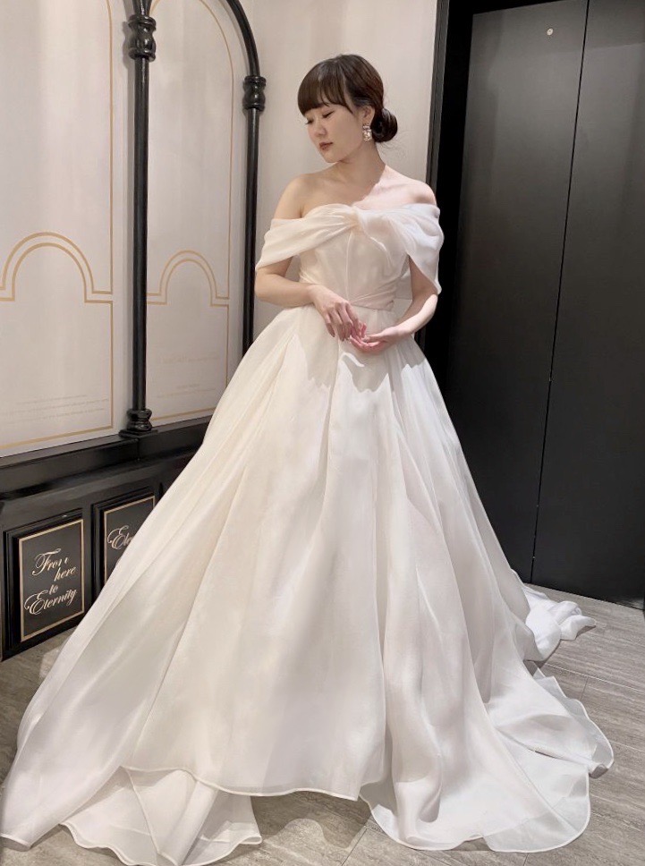 JUNO　ジュノ　ウエディング　ドレス　ウェディング　Wedding dress Antonio Riva アントニオ　リーヴァ