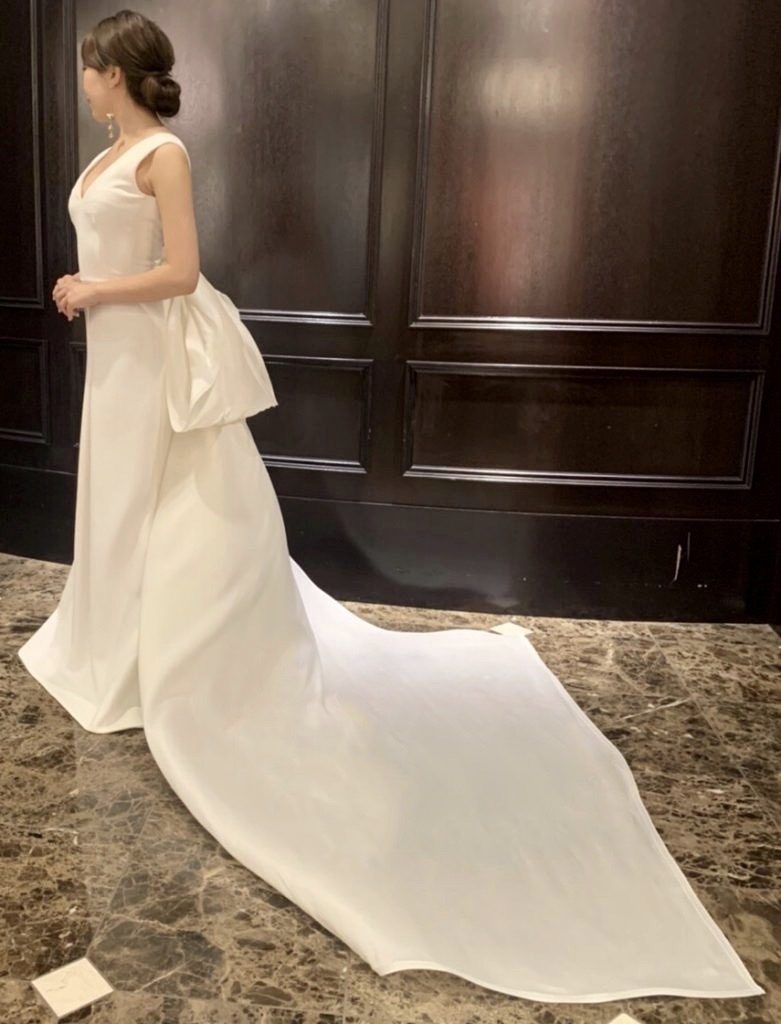 JUNO　ジュノ　ウエディング　ドレス　ウェディング　Wedding dress Antonio Riva　アントニオ　リーヴァ