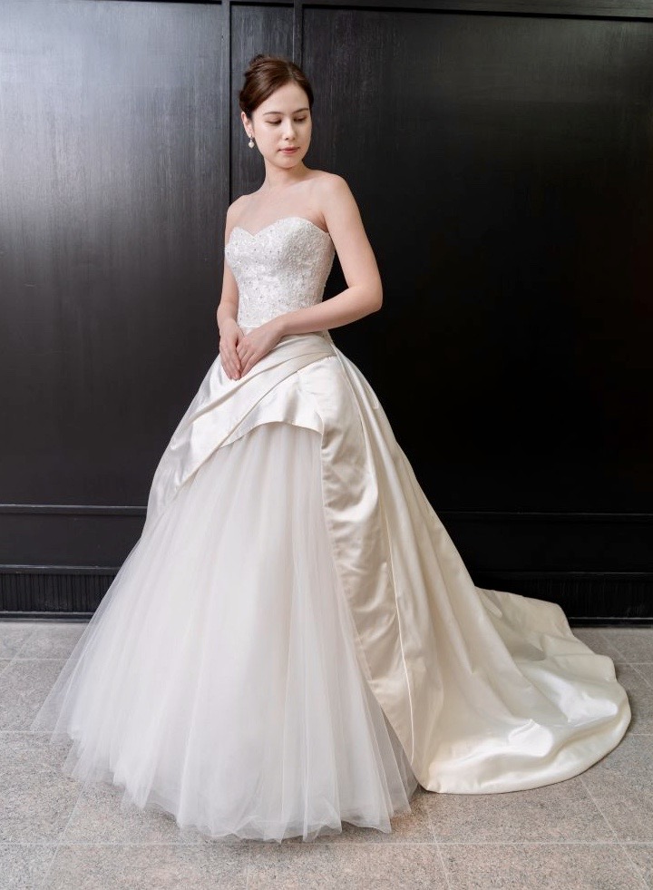 JUNO　ジュノ　ウエディング　ドレス　ウェディング　Wedding dress Color KENNETH POOL ケネス　プール　Amsale アムサラ