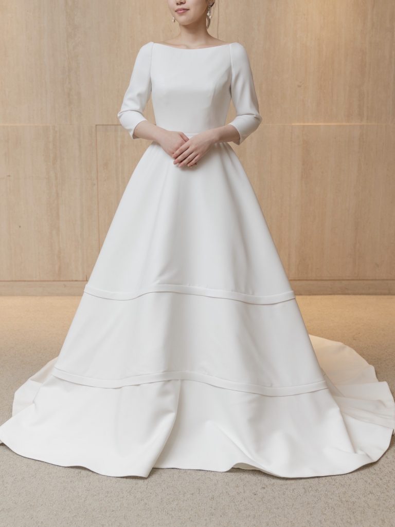 JUNO Original×Classic×Stylish　ホテル挙式の花嫁様にとっておきの一着