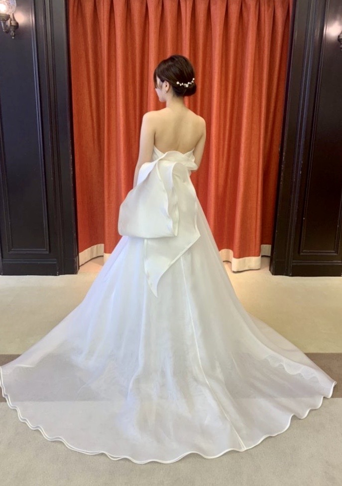 JUNO　ジュノ　ウエディング　ドレス　ウェディング　Wedding dress Color　Antonio Riva アントニオ リーヴァ