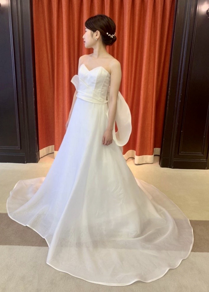 JUNO　ジュノ　ウエディング　ドレス　ウェディング　Wedding dress Color　Antonio Riva アントニオ リーヴァ