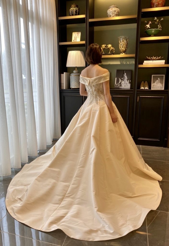 JUNO　ジュノ　ウエディング　ドレス　ウェディング　Wedding dress Color KENNETH POOL ケネス　プール　Amsale アムサラ