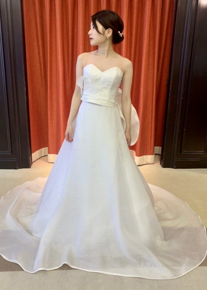 JUNO　ジュノ　ウエディング　ドレス　ウェディング　Wedding dress Color　Antonio Riva アントニオ リーヴァ