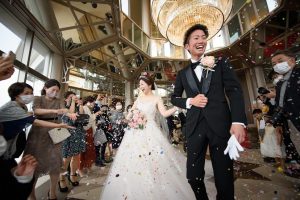 洗礼された上質なドレスで過ごす、感謝とサプライズ満載のWedding