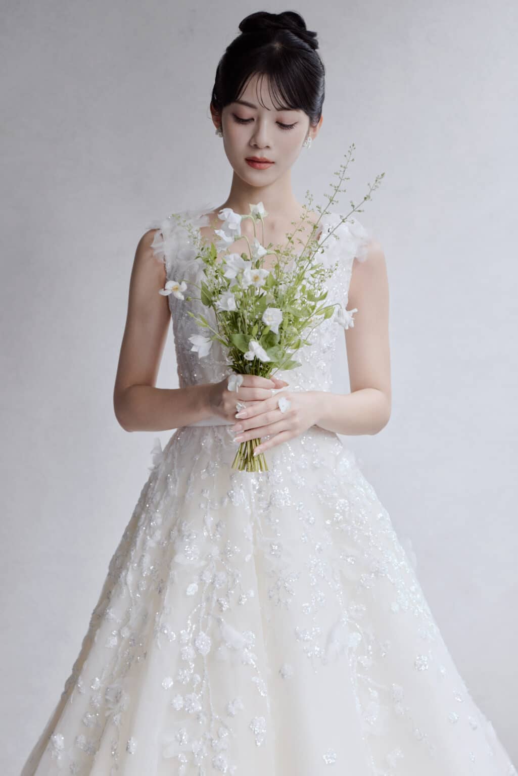 03-70516 ELIE SAAB エリー・サーブ ボリュームドレス オフショルダー 総レース ラグジュアリードレス オートクチュール フラワースパンコール ビーディング 結婚式 ホテルウェディング ウェディングドレス
