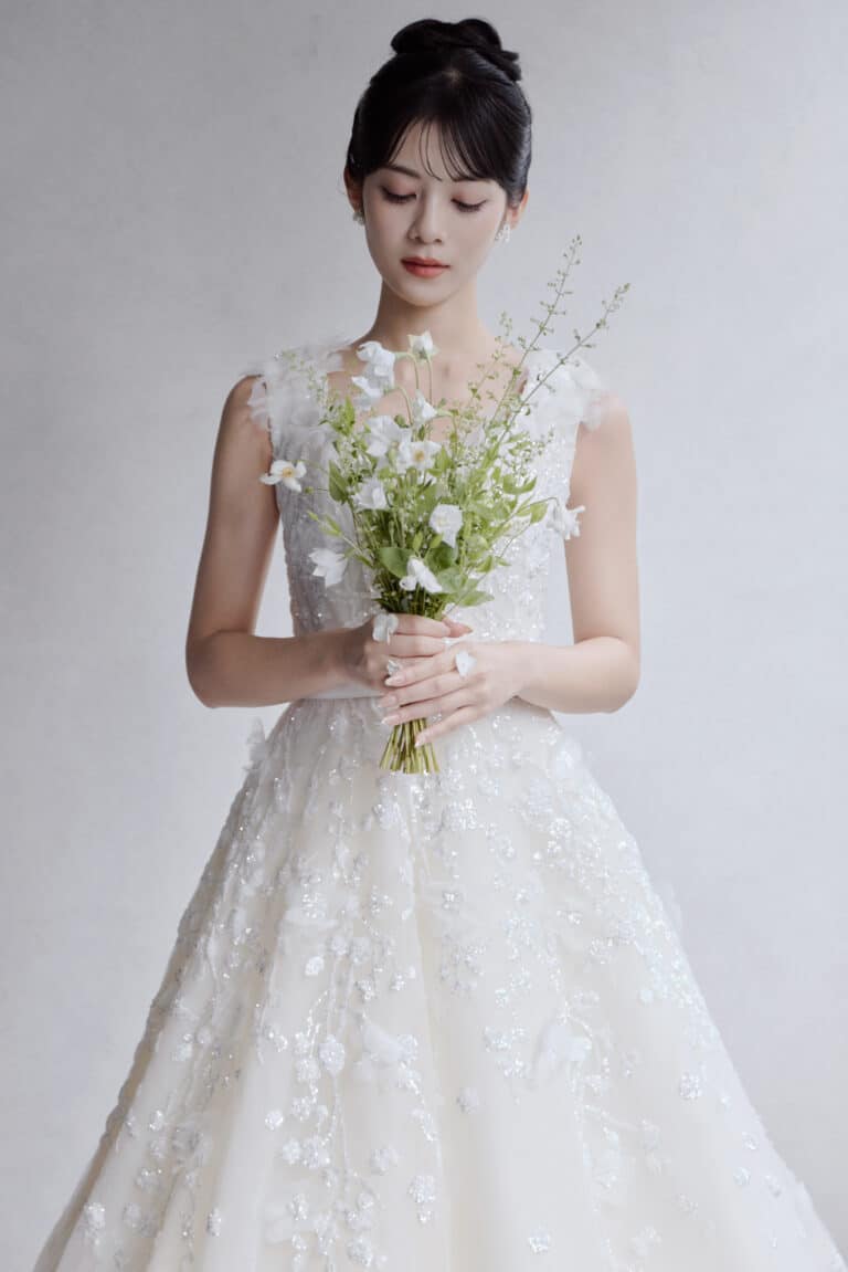 03-70516 ELIE SAAB エリー・サーブ ボリュームドレス オフショルダー 総レース ラグジュアリードレス オートクチュール フラワースパンコール ビーディング 結婚式 ホテルウェディング ウェディングドレス