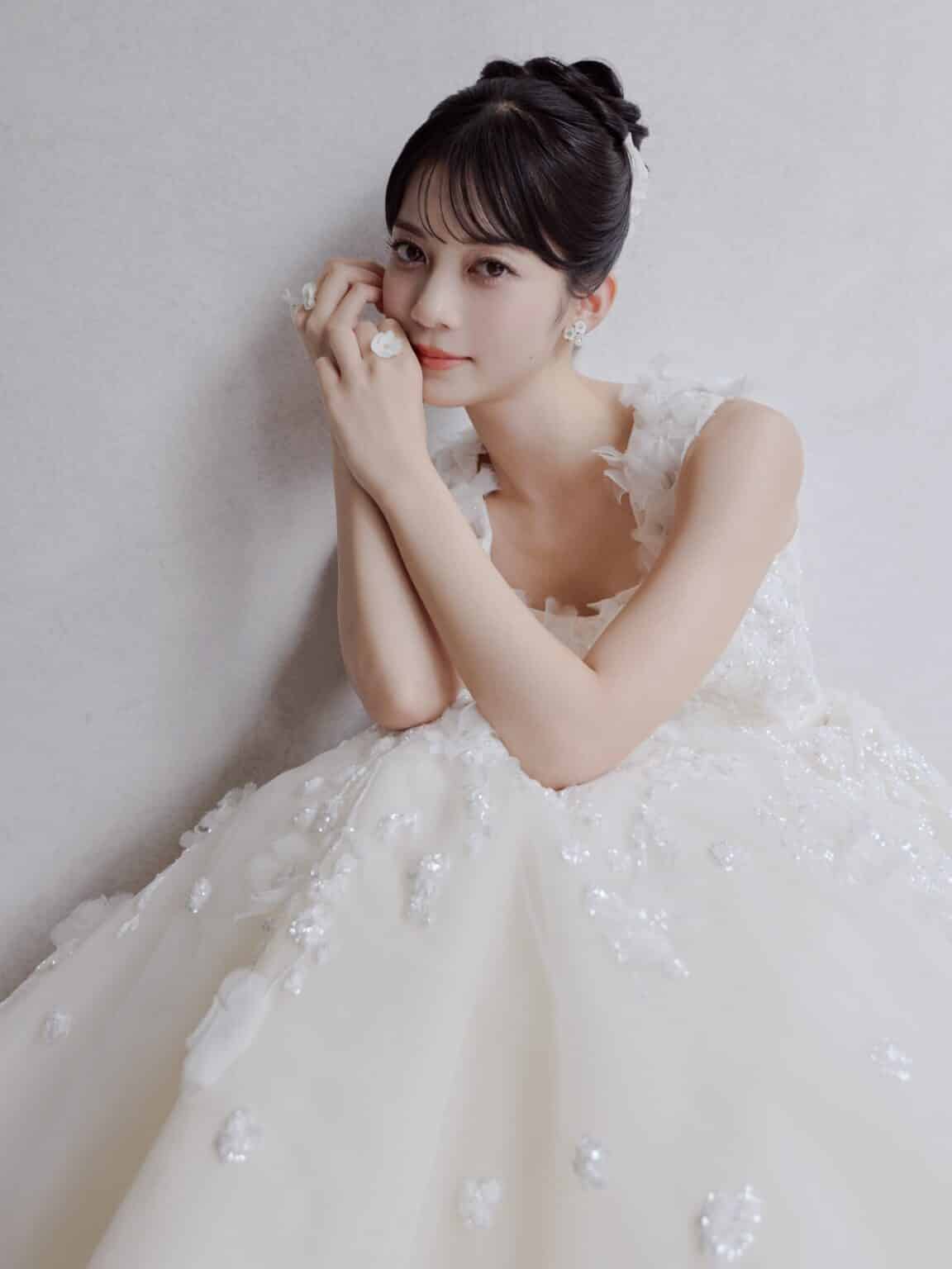 03-70516 ELIE SAAB エリー・サーブ ボリュームドレス オフショルダー 総レース ラグジュアリードレス オートクチュール フラワースパンコール ビーディング 結婚式 ホテルウェディング ウェディングドレス