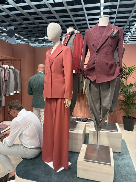 PITTI IMMAGINE UOMO ピッティ・イマージネ・ウオモ JUNO ジュノ　タキシード　メンズアイテム