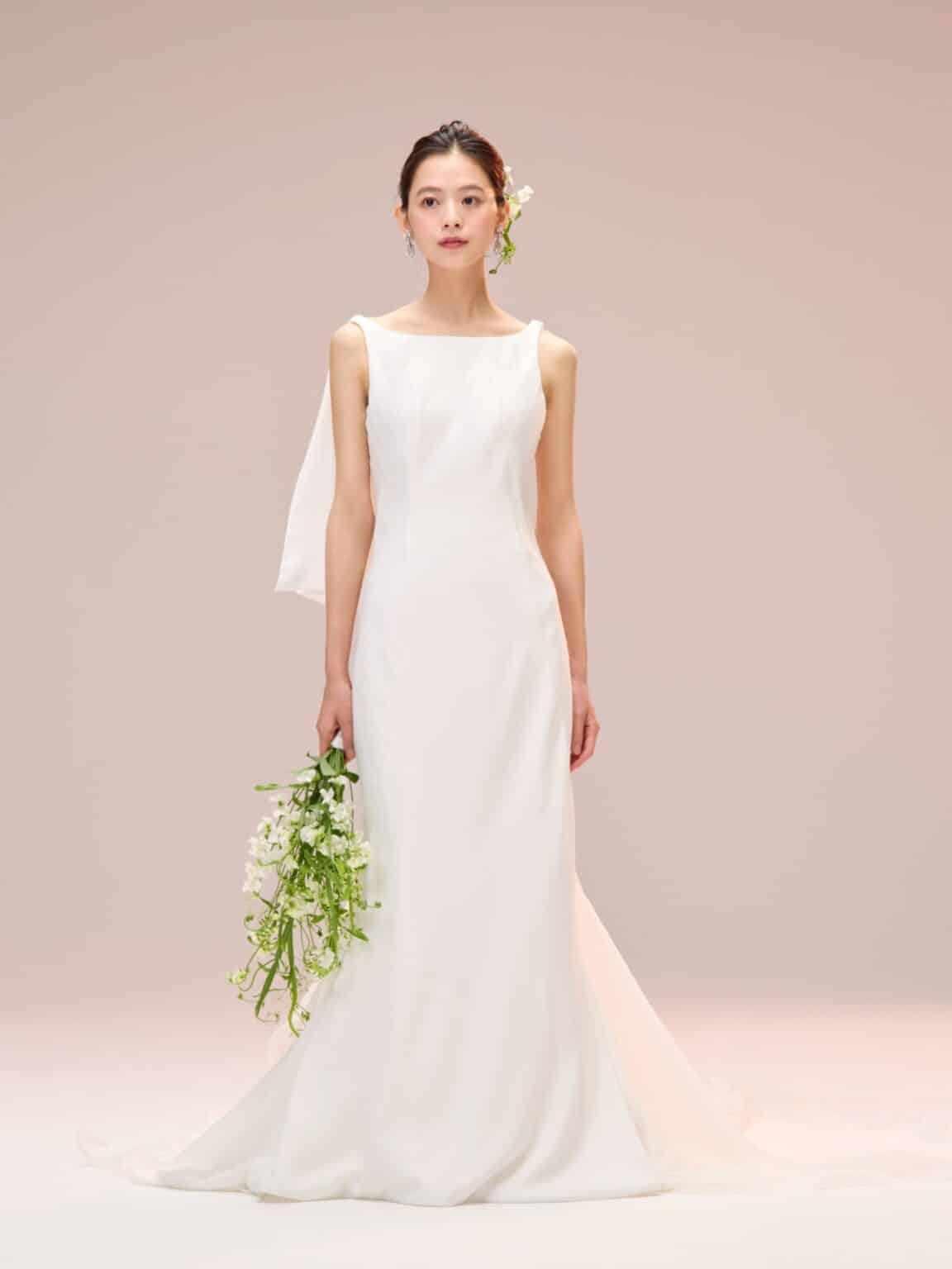 GISELLE マーメイドライン マーメイドドレス esum エスム ウェディングドレス 結婚式 バックスタイル バックトレーン シンプル クラシカル エレガント