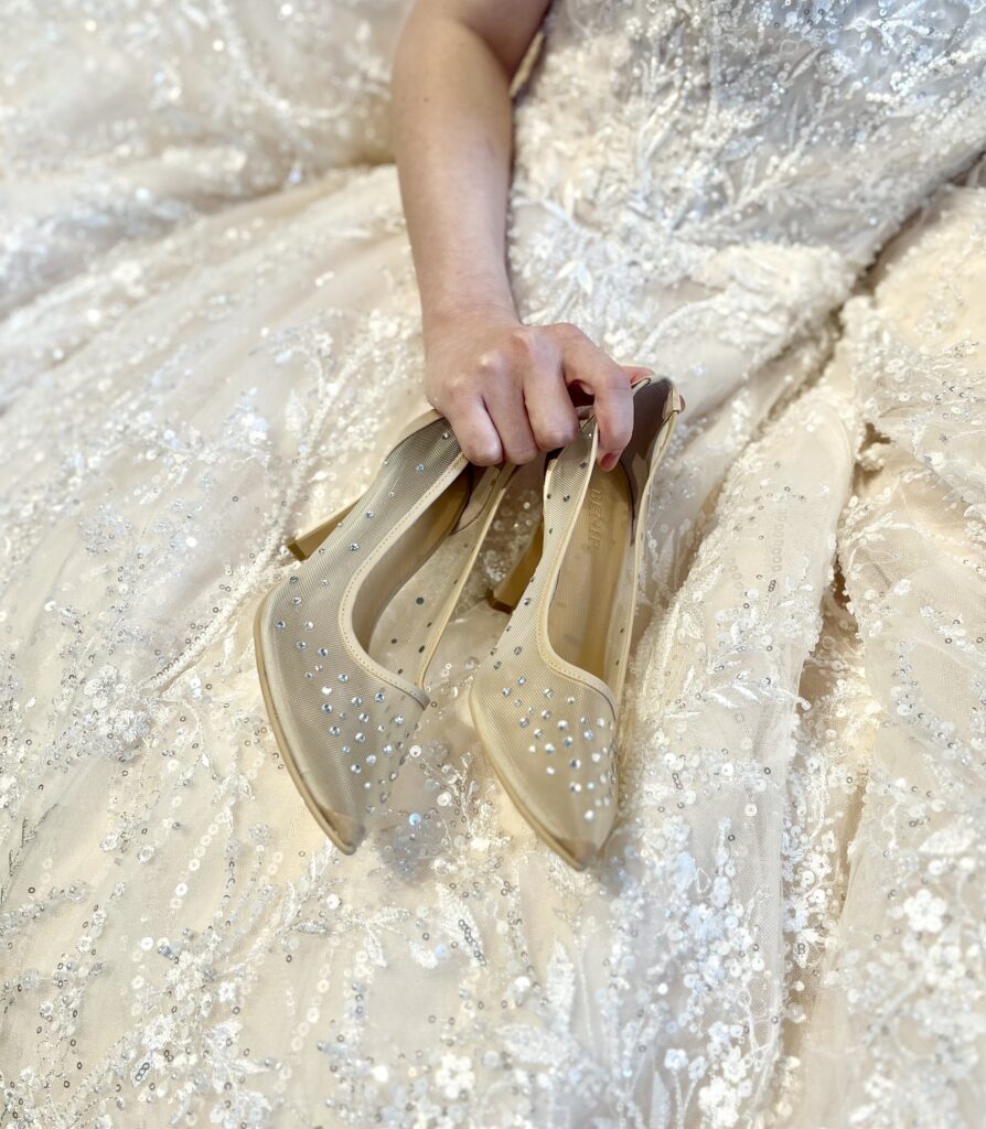 ウェディングドレス　esum　JUNO　ビーディング　シューズ　パンプス