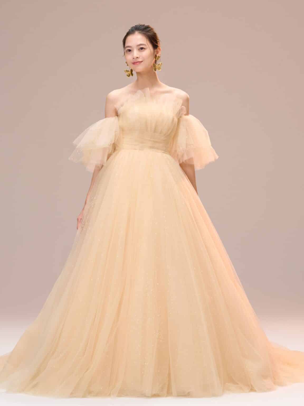 CECIL グリッタードレス ベージュドレス ニュアンスカラードレス 暖色系ドレス カラードレス お色直し 結婚式 エスム esum オフショルダー パフスリーブ 袖付きドレス ボリュームドレス