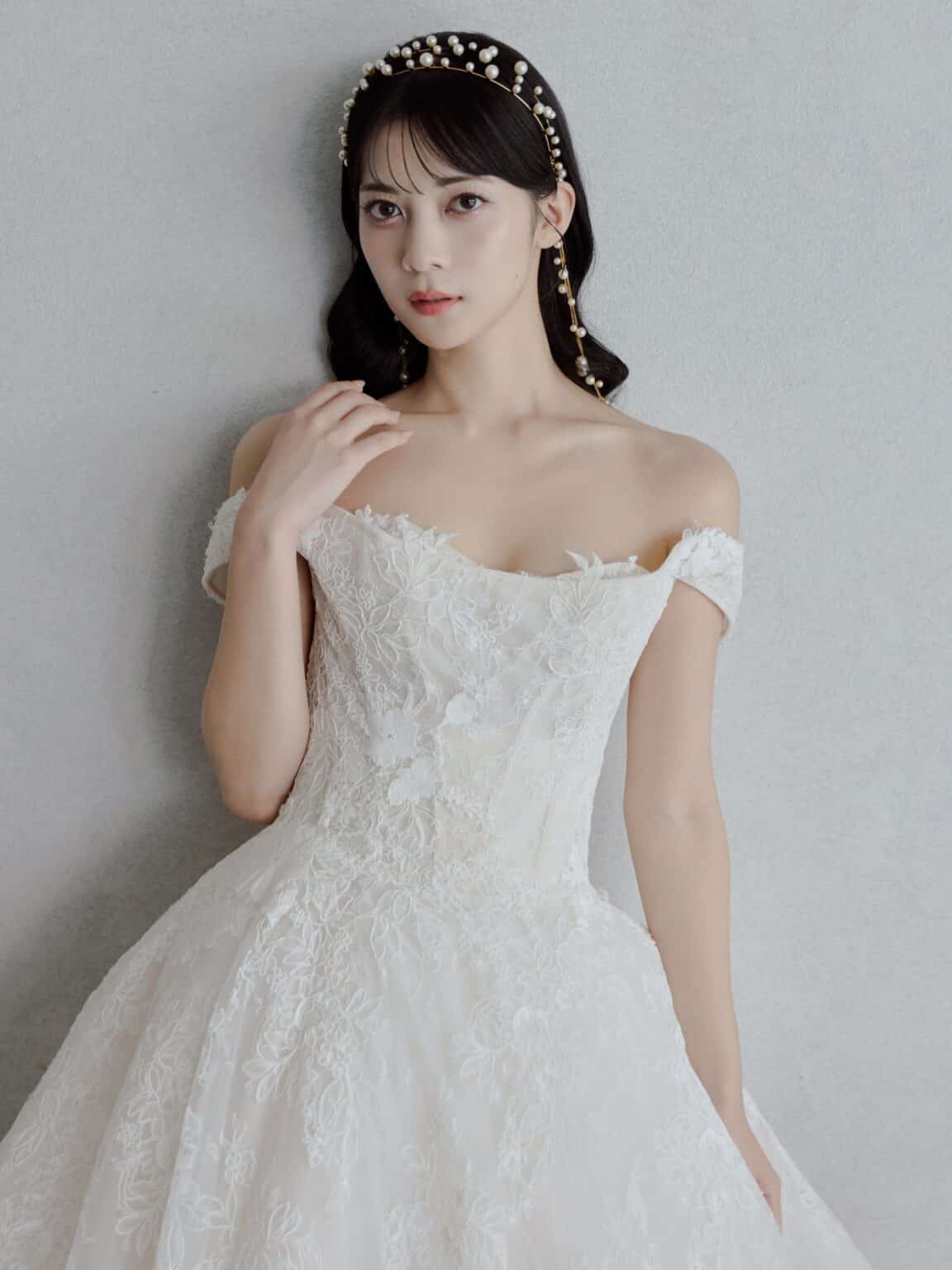 Belle INES DI SANTO イネスディサント ボールガウン 総レースドレス レースドレス ウェディングドレス wedding dress weddingdress JUNO ジュノ インポートドレス バスクウエスト ロマンティックドレス 結婚式 オフショルダー